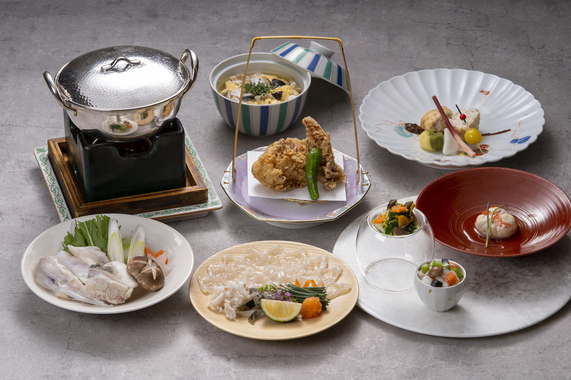ふぐづくし会席<br>Puffer Fish Dinner Course