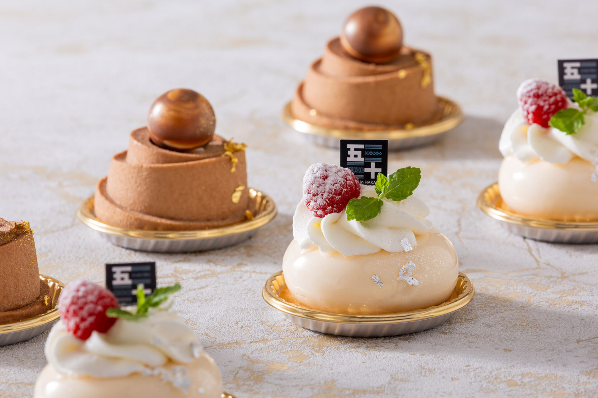 50周年アニバーサリーケーキコレクション50th Anniversary Cake Collection表示