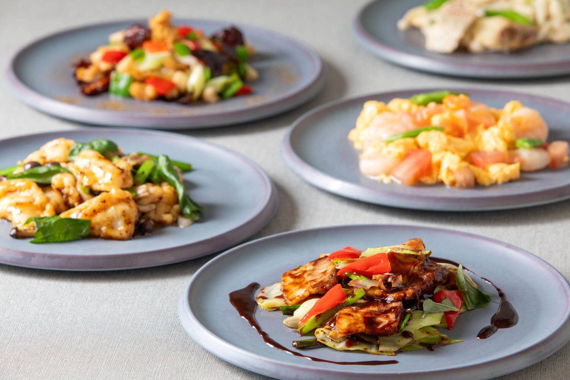 中国料理「TAO-LI」特製担々麺・週替わりランチセット表示